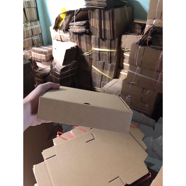 Hộp carton nắp gài size 20x15x5