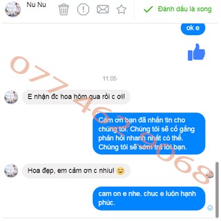 hoa cưới cầm tay cô dâu
