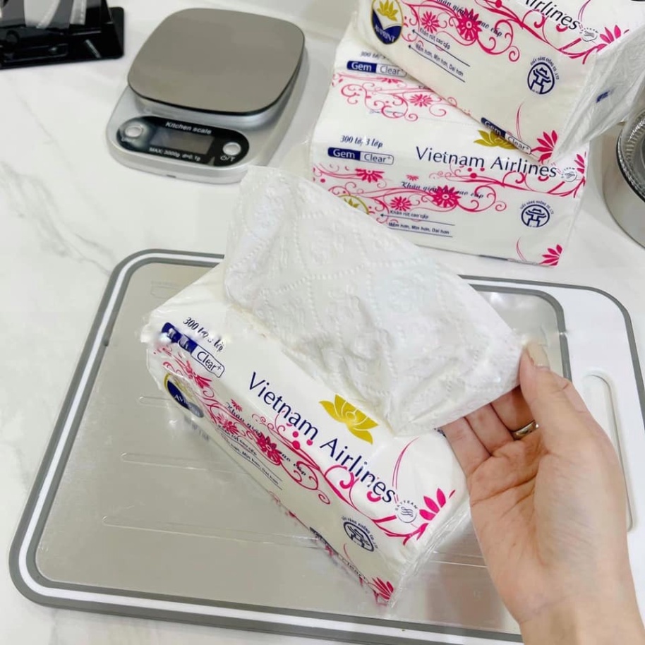 Khăn Giấy ❤️𝑭𝒓𝒆𝒆𝒔𝒉𝒊𝒑❤️ Khăn Giấy Lụa Cao Cấp, Khăn Giấy Rút VietNam , Bịch 300 tờ 3 lớp