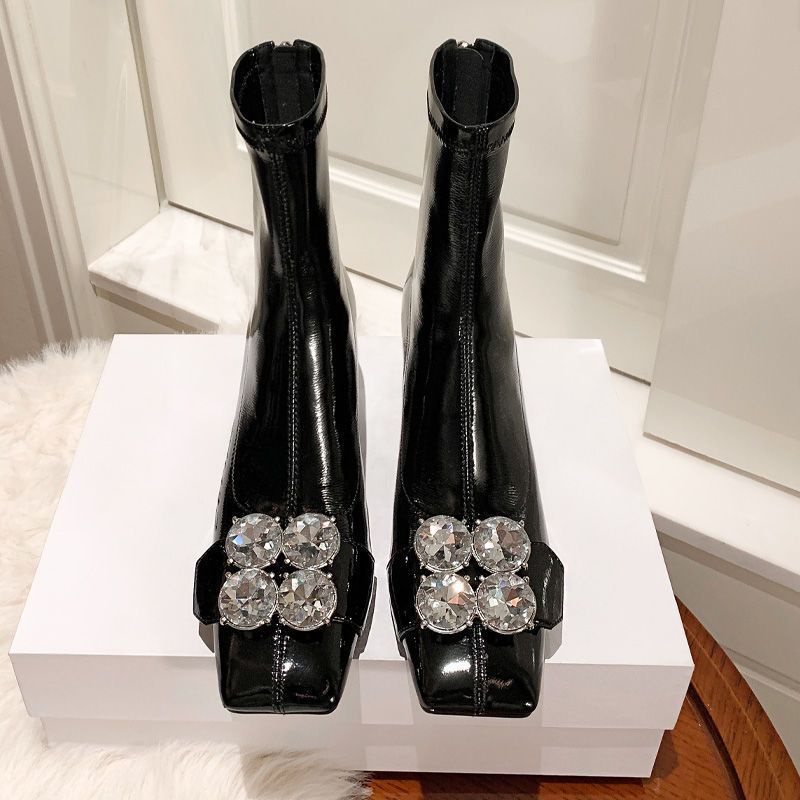 Giày Boots Mũi Vuông Đính Đá Thời Trang Cá Tính Cho Nữ