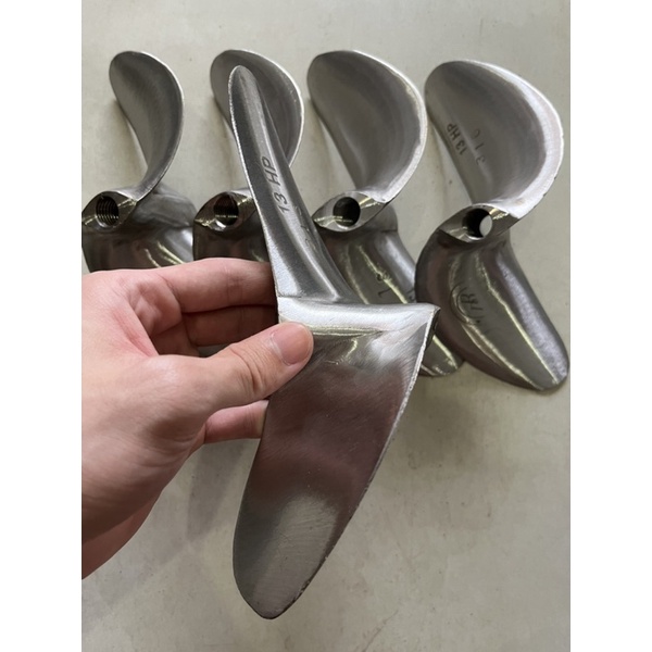 Chân vịt inox 13hp DB chân vịt 2 cánh inox 304