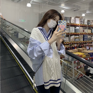 Áo sơ mi phối gile len phong cách ulzzang