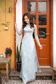 Áo dài truyền thống thuê hoa