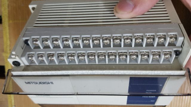 PLC MITSUBISHI FX1N-40MR-001