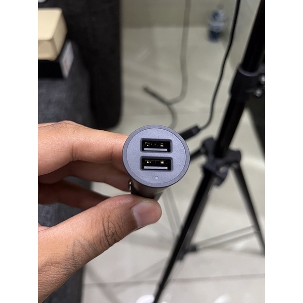 Tẩu sạc xe ô tô Belkin 24W