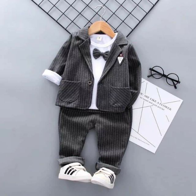 Bộ vest cho bé