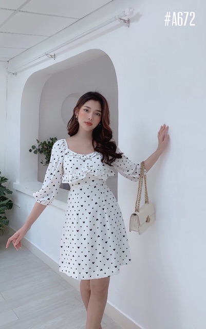 Đầm suông tay lỡ thiết kế MITRIE chấm ni bèo ngực | BigBuy360 - bigbuy360.vn