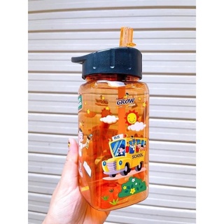 bình đựng nước cho bé có kèm ống hút