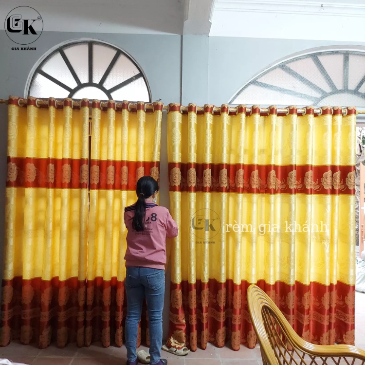 màn cửa ode khoen lỗ thanh lý rèm gấm thô dệt 1m50 cao 2m đã may sẵn rèm của vải gấm