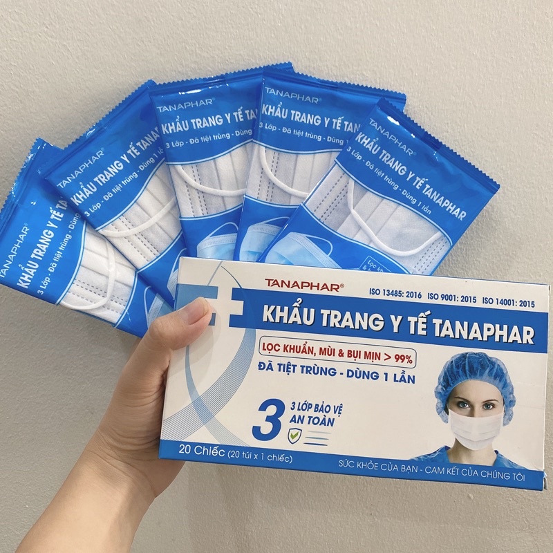 Khẩu trang y tế TANAPHAR 3 lớp hộp 20 chiếc màu trắng ( đã tiệt trùng, có túi đựng riêng)