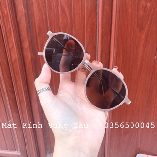 Kính mát hồng nude