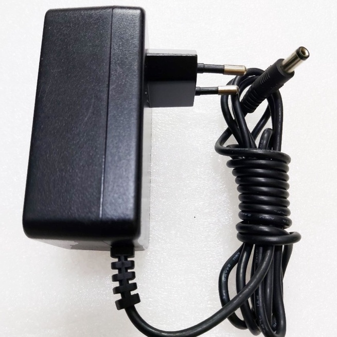 Cục sạc 15v/2a ..hàng bãi..sạc chuẩn dành cho loa kéo...