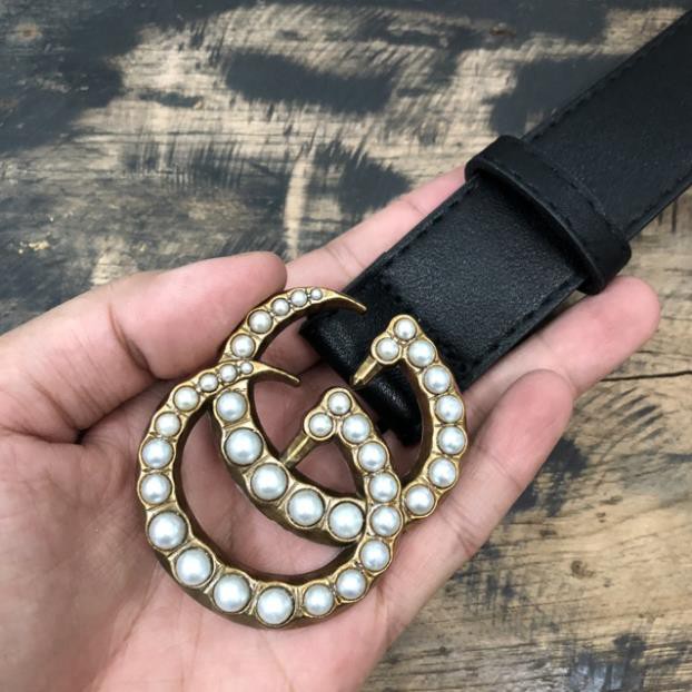 Thắt lưng ngọc và trơn