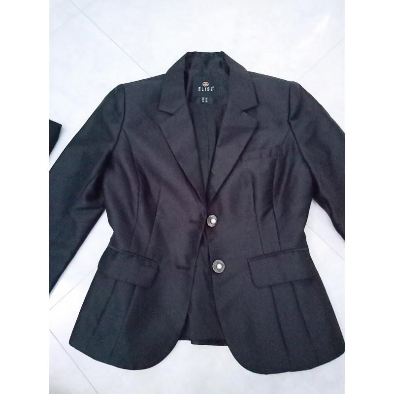 Áo vét Elise màu đen size XL (đã sử dụng , còn rất mới )