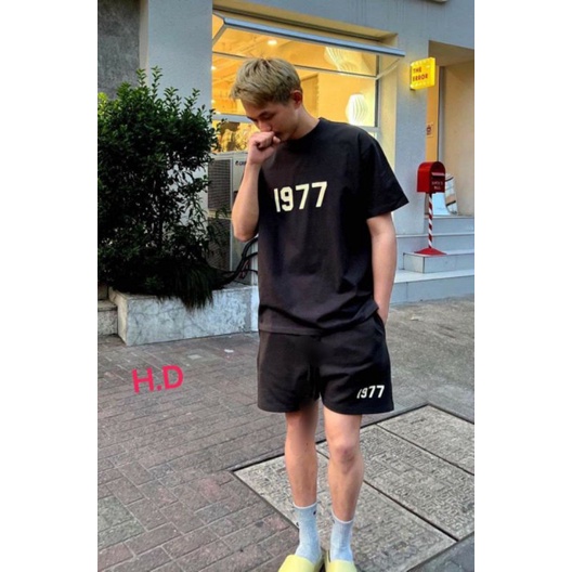 Set Thun 11:11; 1997 Hè Unisex Nam NữBộ đồ quần short kèm áo phông form rộng tay lỡ kiểu dáng đường phố; thể thao