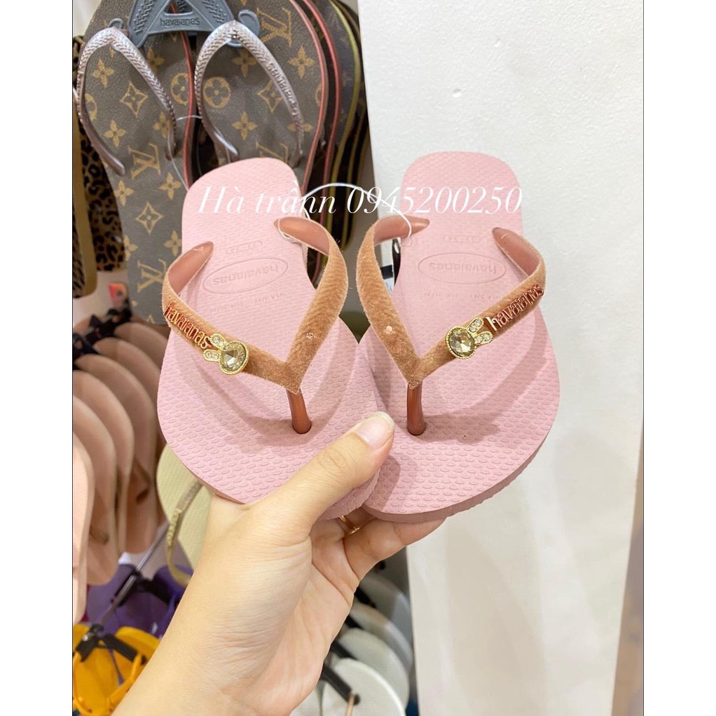 Charm Tai thỏ có sẵn