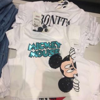 Áo phông zara mickey