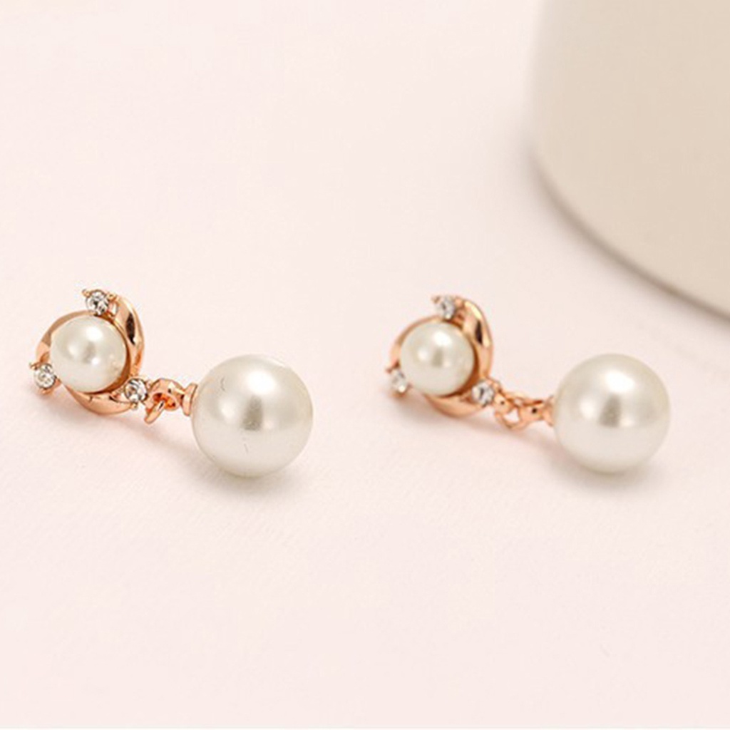 Đôi bông tai ngọc trai kiểu dáng thời trang cho nữ