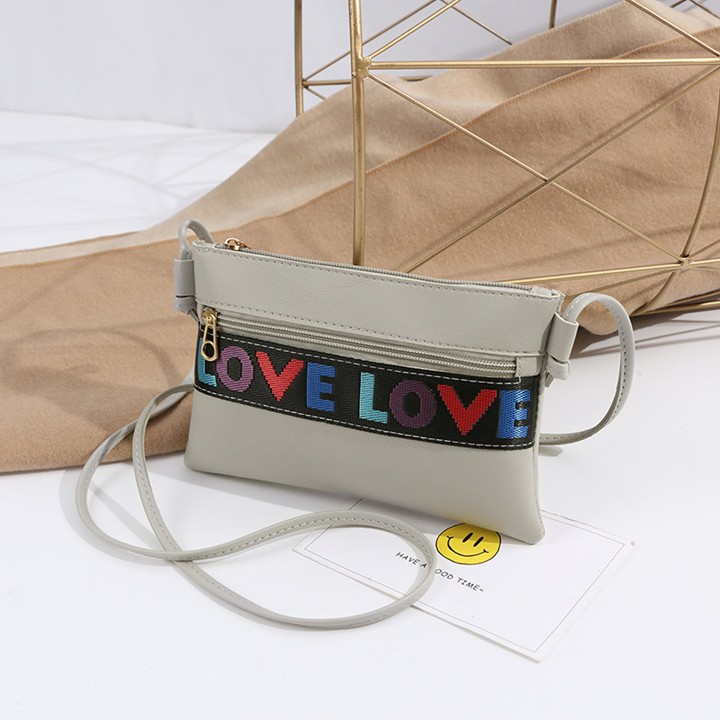 Túi đeo chéo love mini 2 ngăn a034