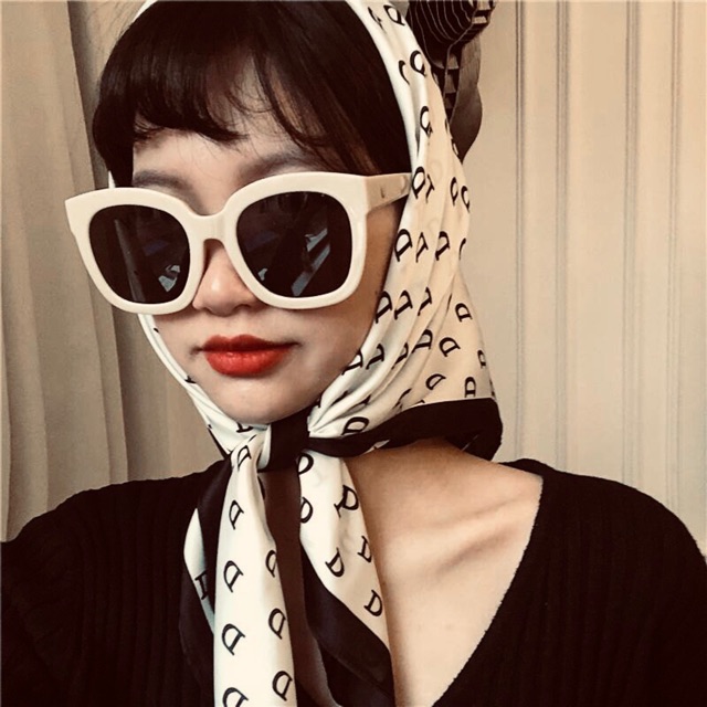 Khăn turban lụa vuông choàng cổ size 70x70cm thanh lịch phong cách nữ tính đa năng dùng làm áo yếm in hình chữ  D