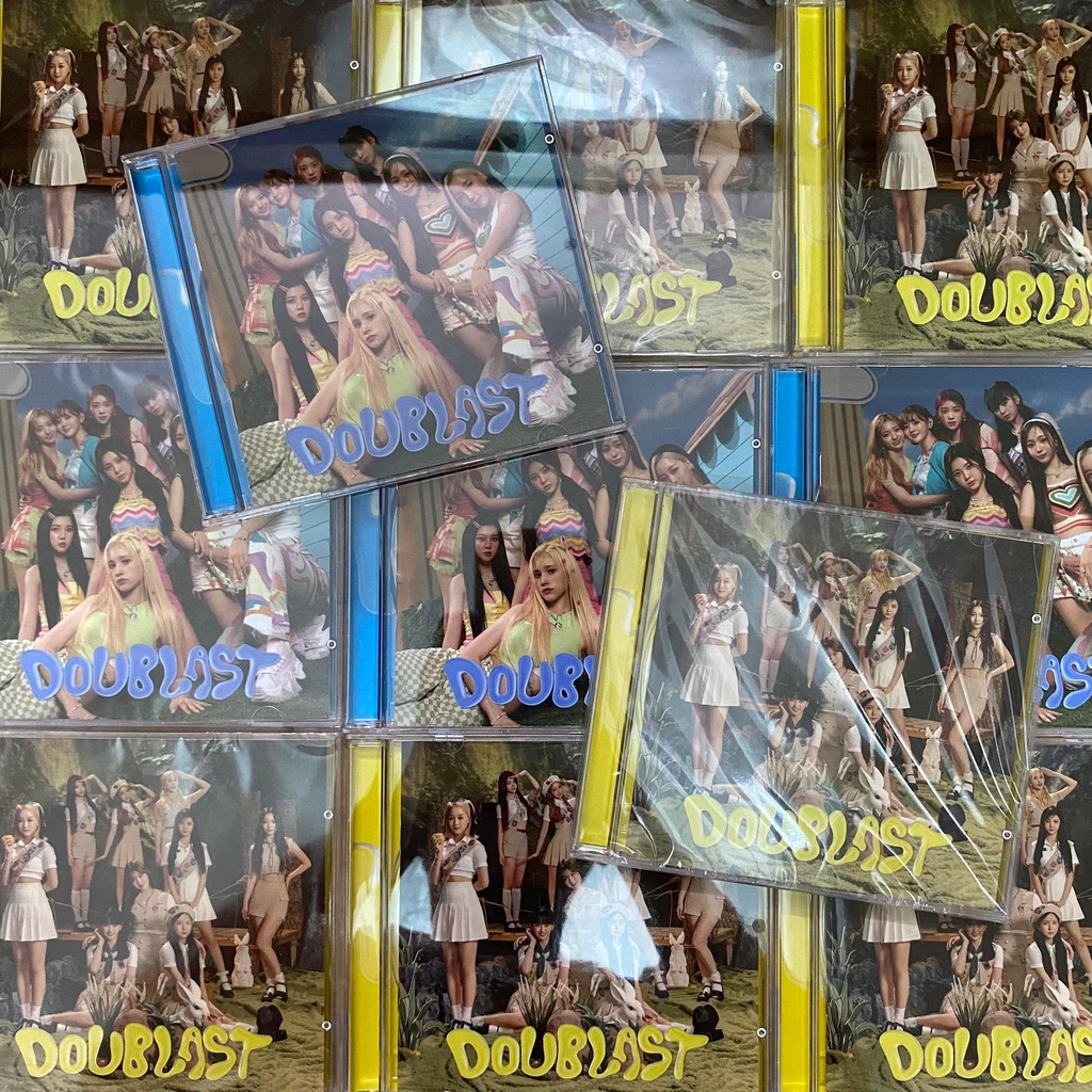 Album jewel case KEP1ER - DOUBLAST