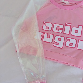 Croptop hologram