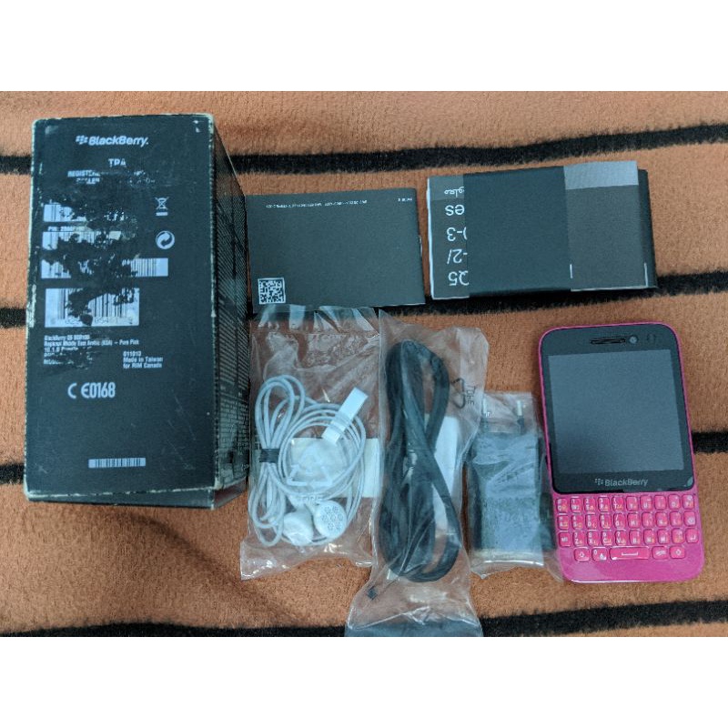 Blackberry Q5 fullbox màu Hiếm