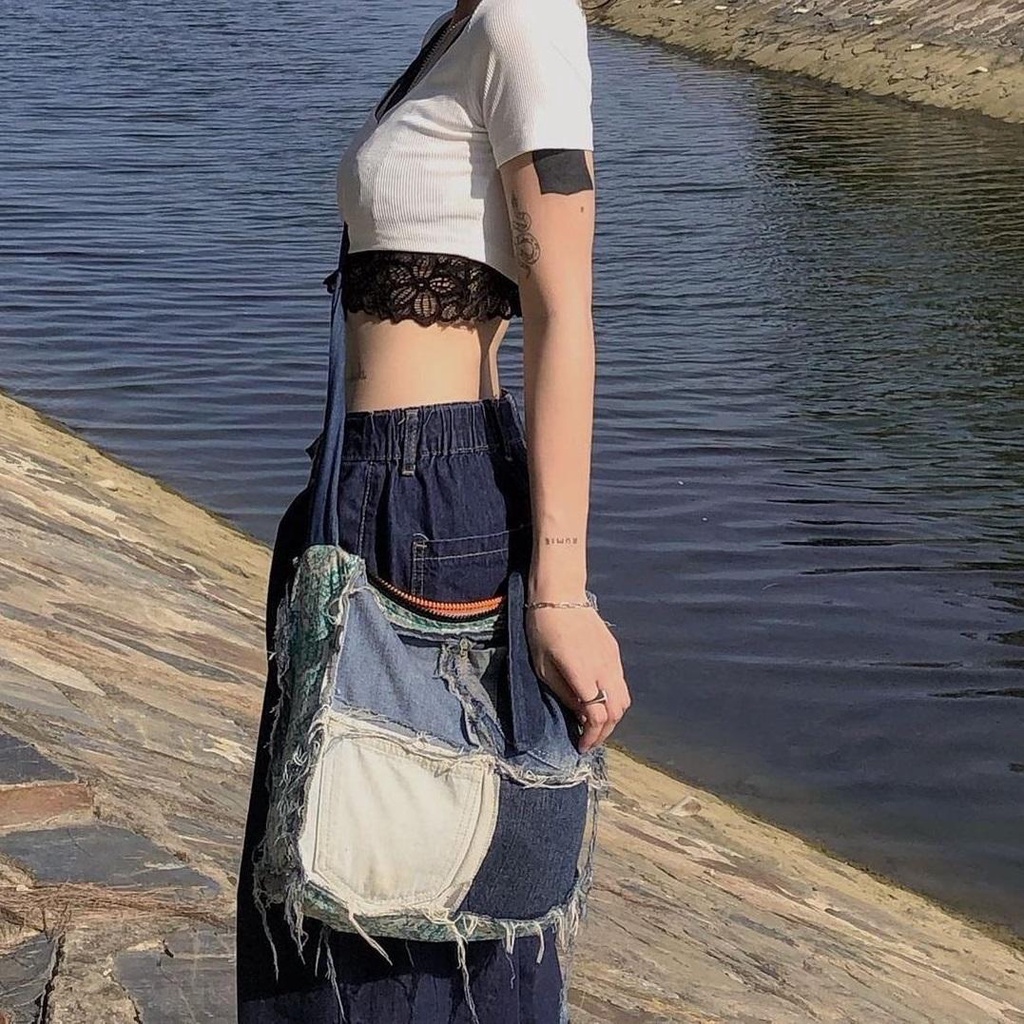 Túi Đeo Chéo Thời Trang Handmade 4 Patchs - Musty House