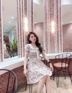Đầm hoa xoè cổ bèo
