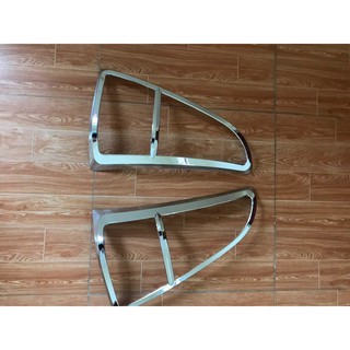 Ốp viền đèn hậu toyota innova 2008-2011
