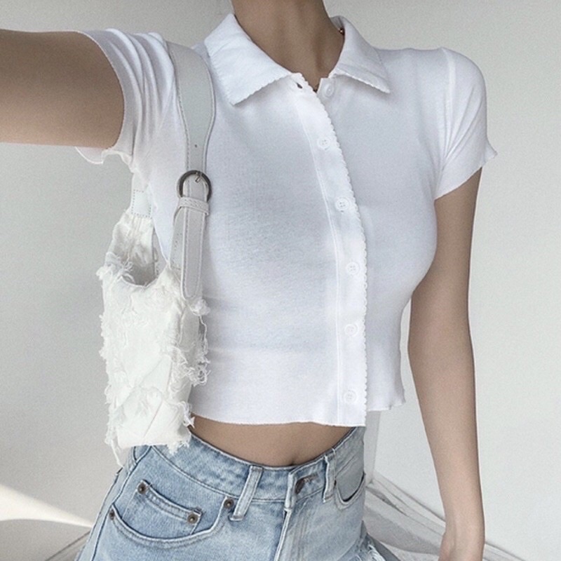 [Mã 11FASHIONSALE1 giảm 10k đơn 50k] (Sẵn) Áo polo tay ngắn dáng croptop trắng cổ bẻ cài nút cực xinh | BigBuy360 - bigbuy360.vn
