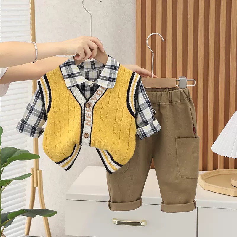 Bộ gile phối viền mix sơ mi kẻ bé trai