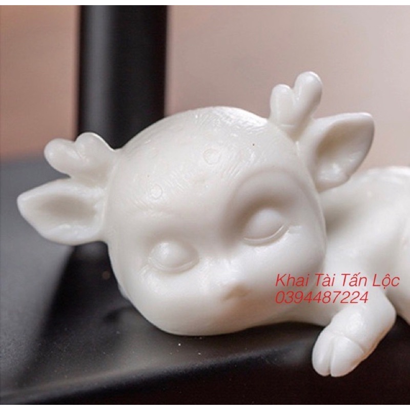 Tượng Quan Âm cầm Ngọc như ý và kệ gỗ đèn led thác khói 10 món