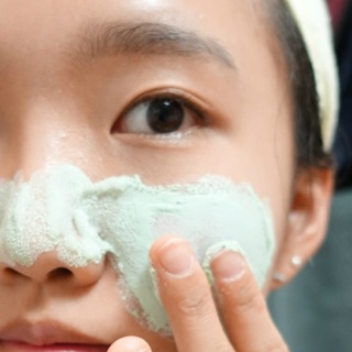 Mặt nạ đất sét sủi bọt thải độc So'Natural Pore Tensing Carbonic Bubble Mask