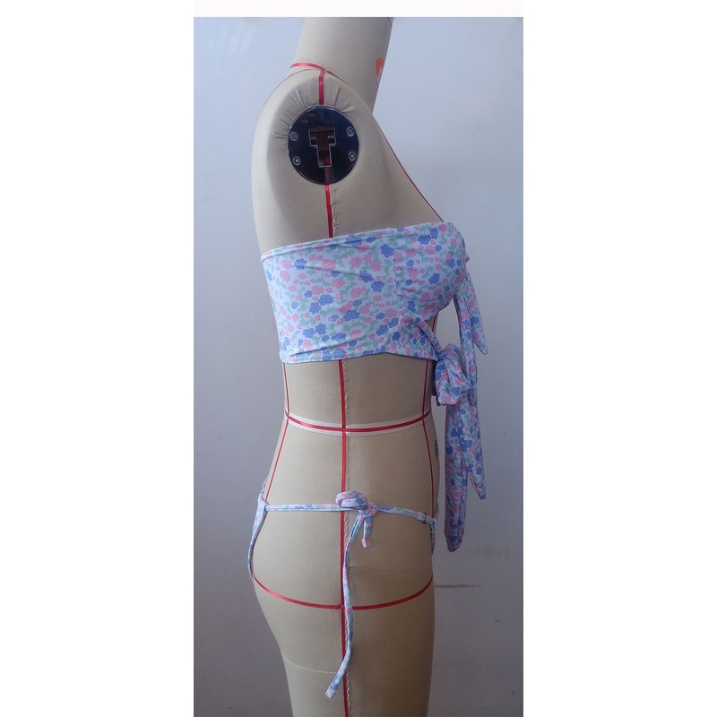 Bộ đồ bơi in hoa thiết kế mới quyến rũ thời trang | BigBuy360 - bigbuy360.vn