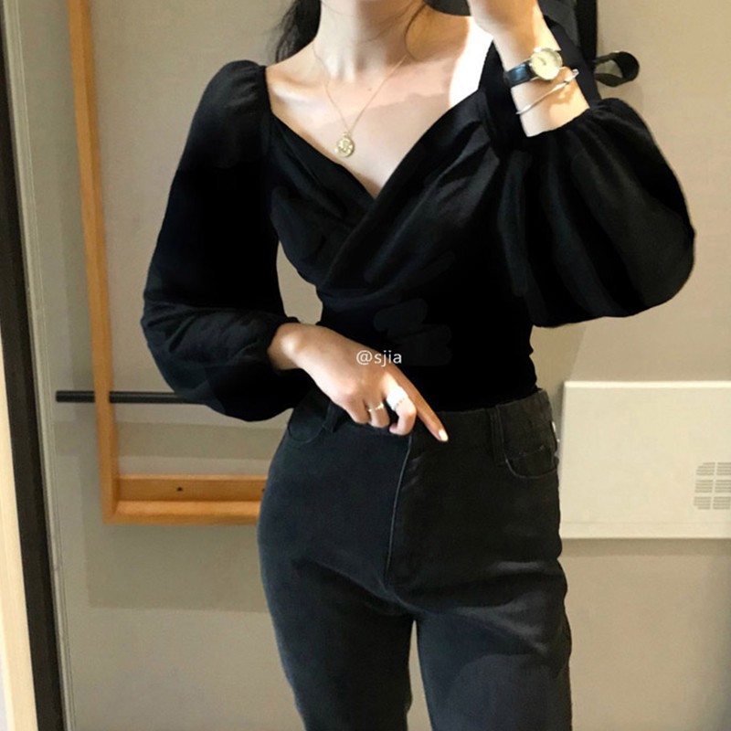 Áo Nhung Xếp Ly Tay Phồng Cổ Chữ V Phong Cách Retro Hàn Quốc Có 2 Màu Lựa Chọn | BigBuy360 - bigbuy360.vn