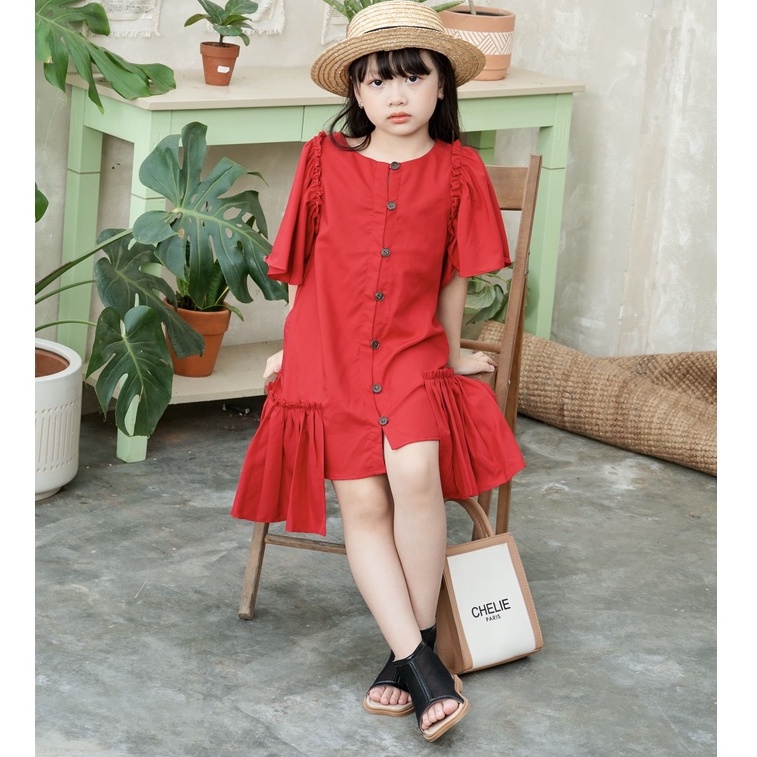 Váy đầm bé gái xòe cách điệu hè đính cúc vải trượt nhật cao cấp Sunkid KC màu đỏ, hồng size trẻ em 4-12 tuổi t