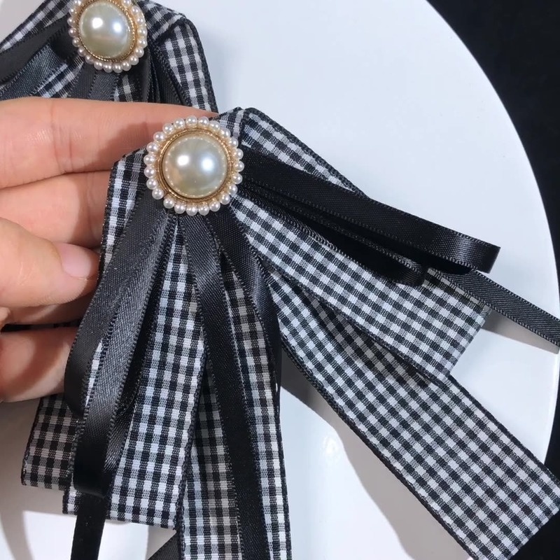 Ghim Cài Áo Hình Nơ Đính Ngọc Trai Giả Màu Đen / Trắng Kiểu Vintage Thời Trang Cho Nữ