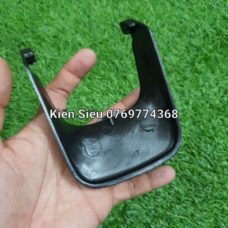 Chắn bùn sau xe cub 82-84-DD