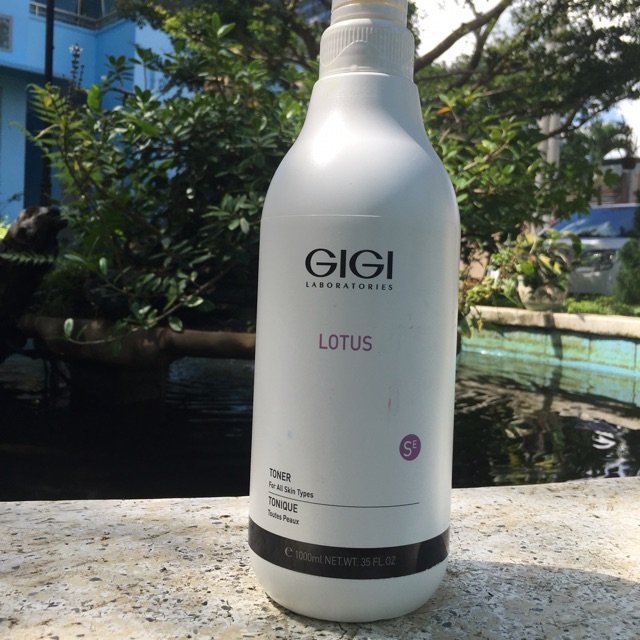 Nước hoa hồng cấp ẩm sâu HA gigi lotus 100ml