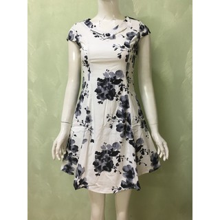 Đầm Xòe Thời Trang Eden Cổ Phối Nút - D262