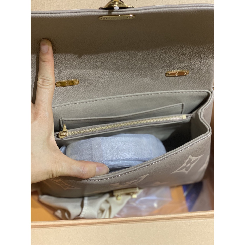 Túi Lv quai xách new 2022