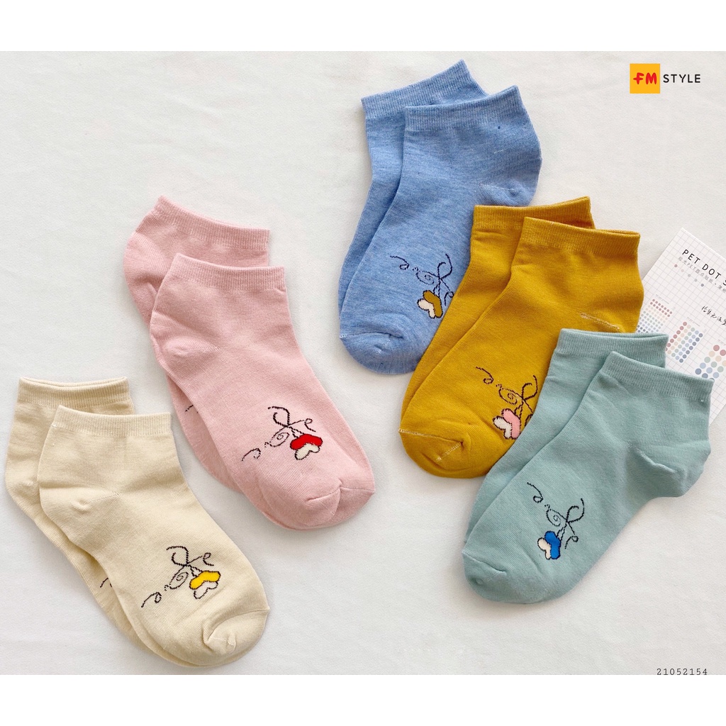 Tất nữ cổ ngắn Fm Style,  phong cách cute 21052147 đi màu, hoạ tiết ngẫu nhiên