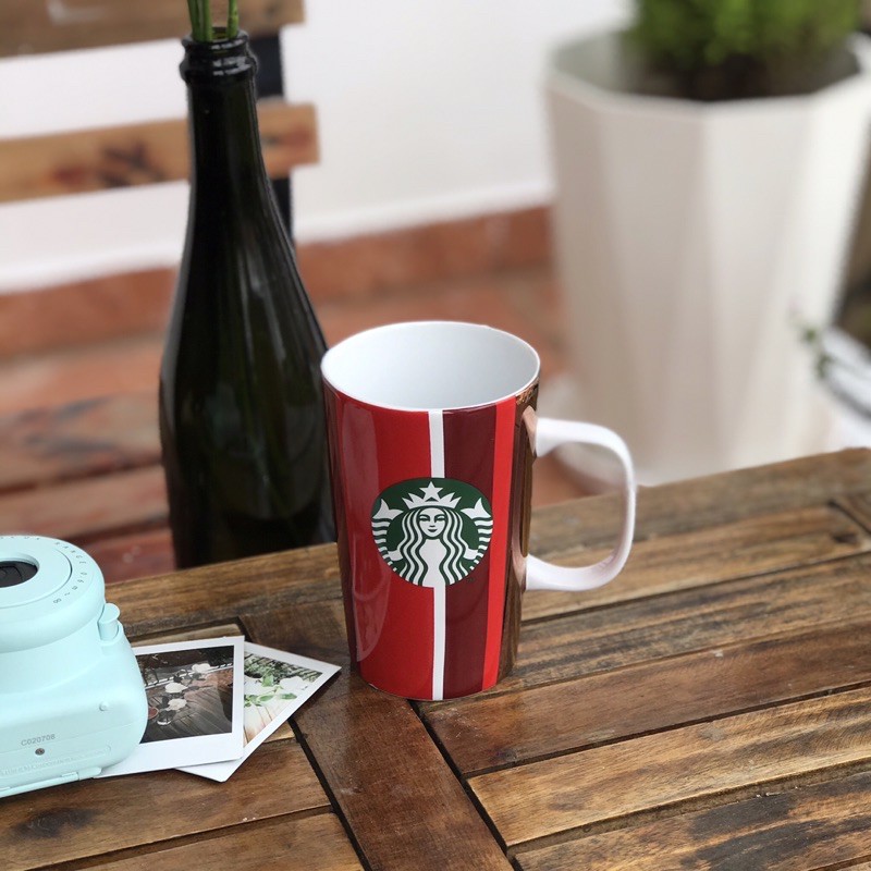 LY SỨ MÀU ĐỎ CỦA STARBUCKS VIỆT NAM DUNG TÍCH 12oz