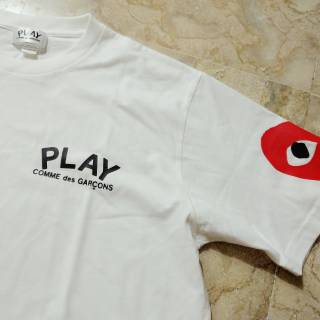 Áo Thun In Hình Cdg PLAY 5 Thời Trang Năng Động