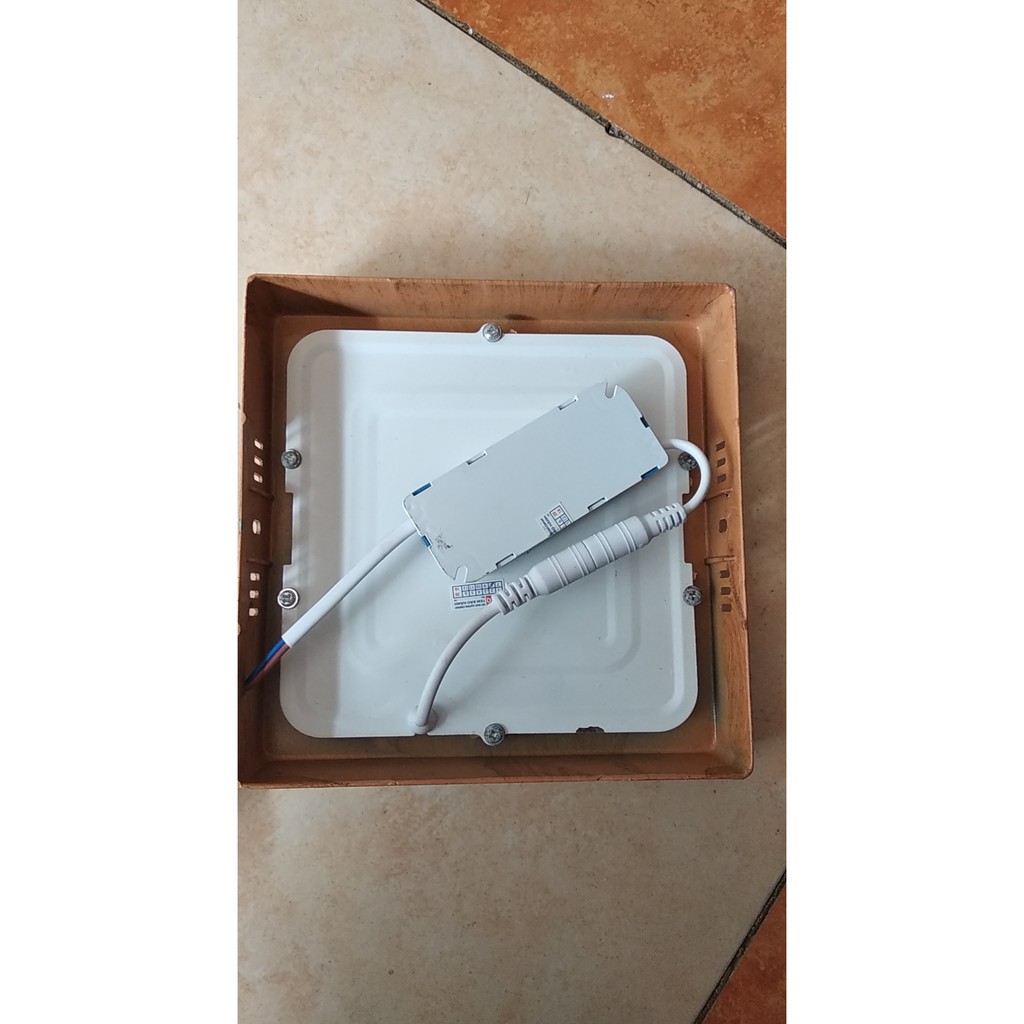 Đèn ốp nổi vân gỗ tròn, vuông  TenQ bảo hành 2 năm