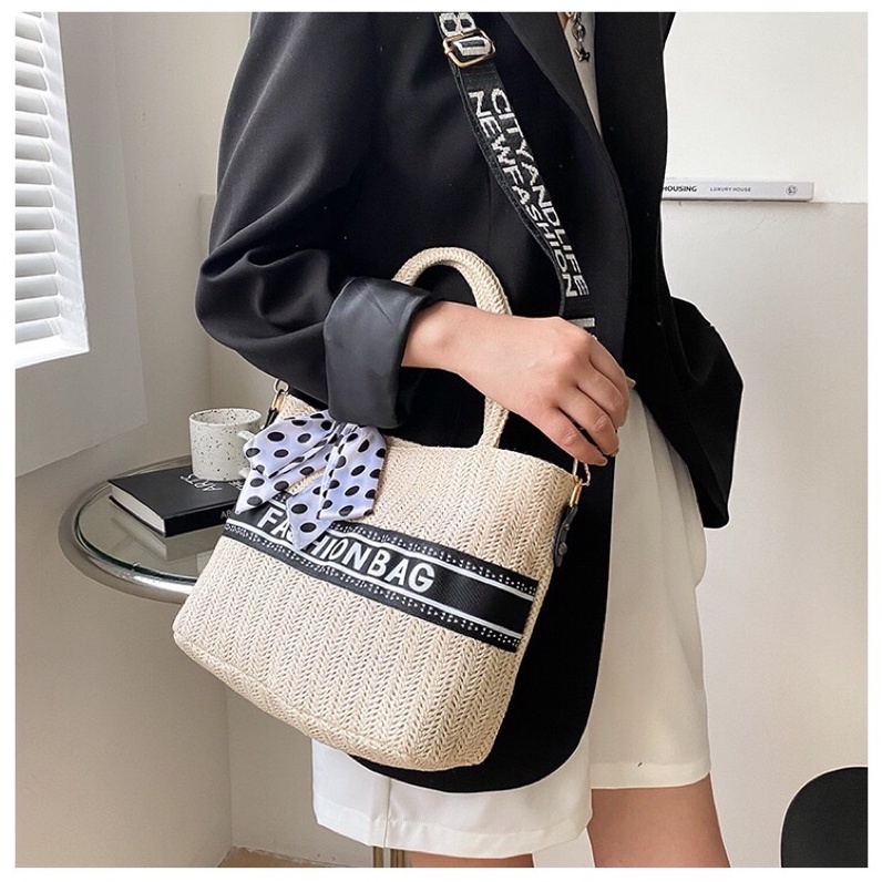 Túi Cói Dorio Kèm Khăn Bi