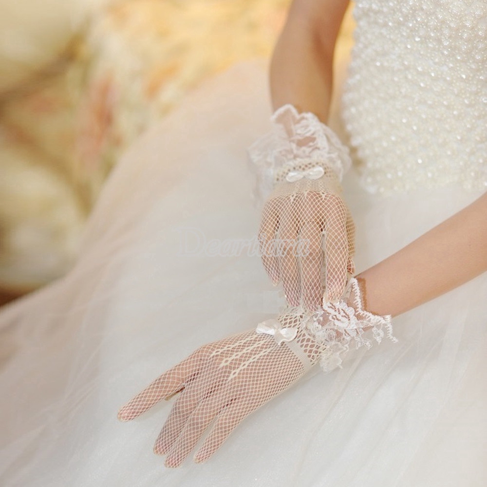 Găng tay dạng lưới phối ren gợi cảm dành cho cô dâu dùng trong ngày cưới