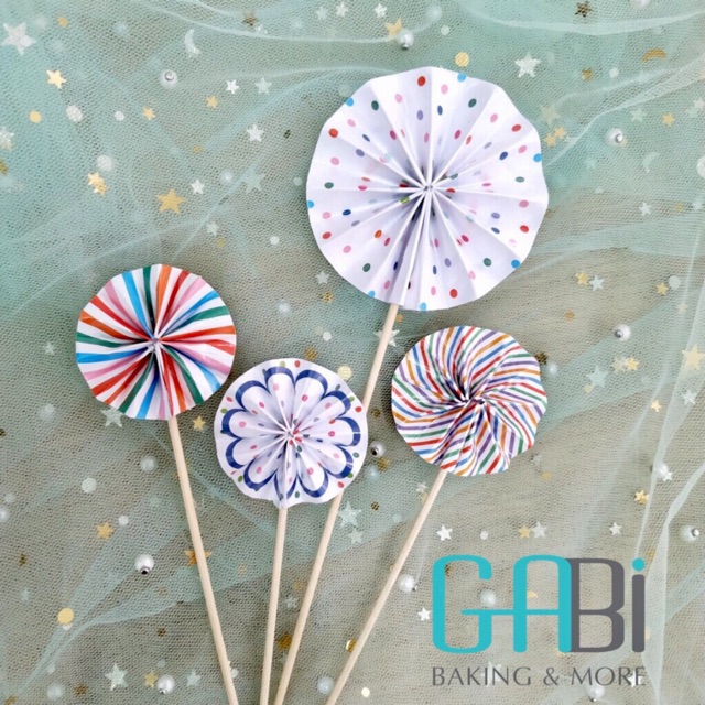 Set 4 topper vòng hoa giấy trang trí bánh