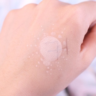 PHẤN NƯỚC APRILSKIN MAGIC ESSENCE SHOWER CUSHION